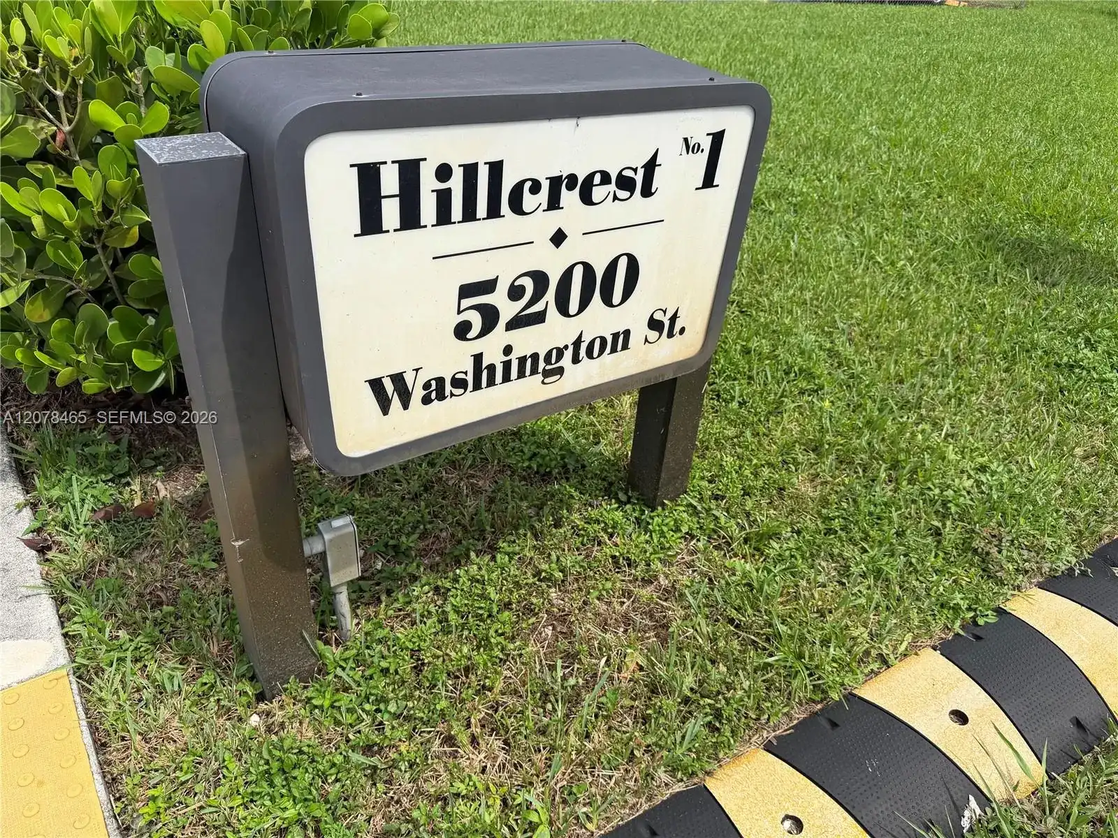 5200 Washington St # 207, Hollywood FL 33021