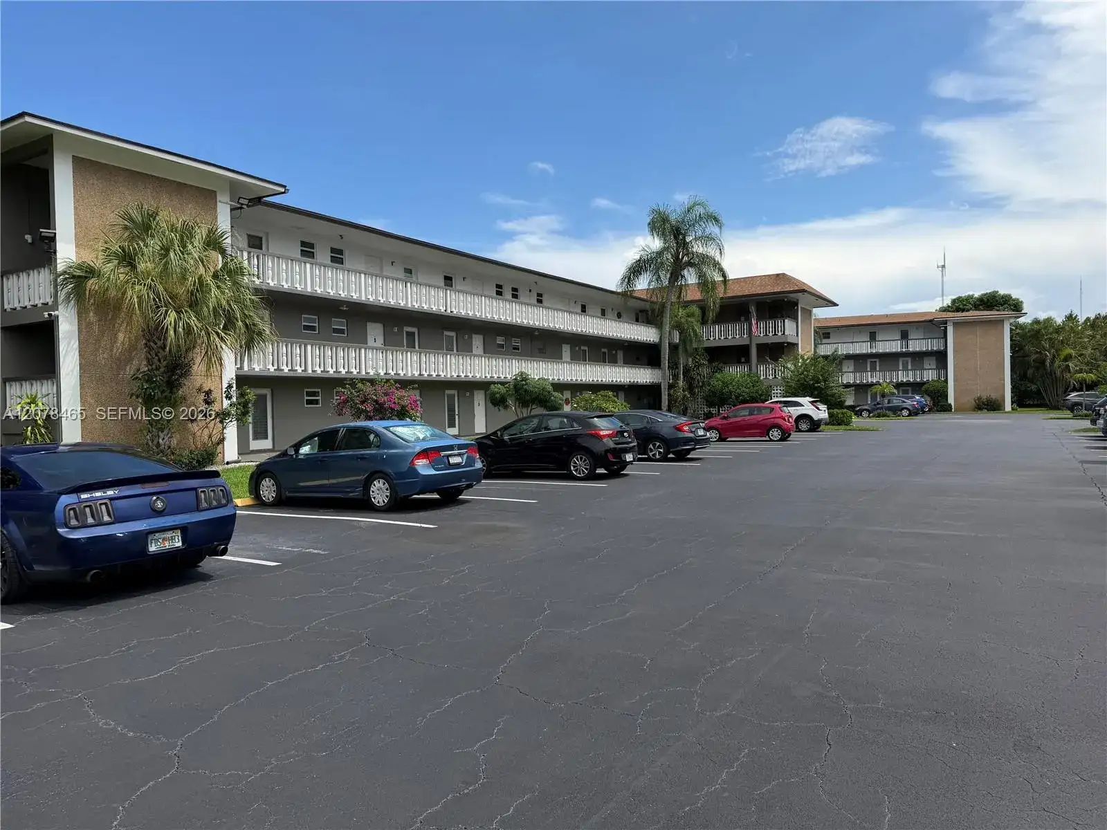 5200 Washington St # 207, Hollywood FL 33021 photo 2