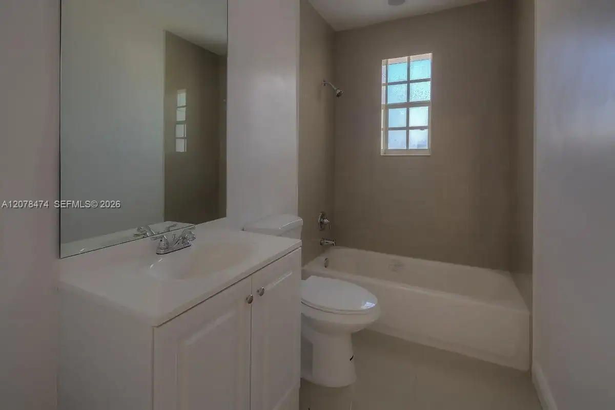 160 NW 199th St # 1, Miami Gardens FL 33169 photo 5