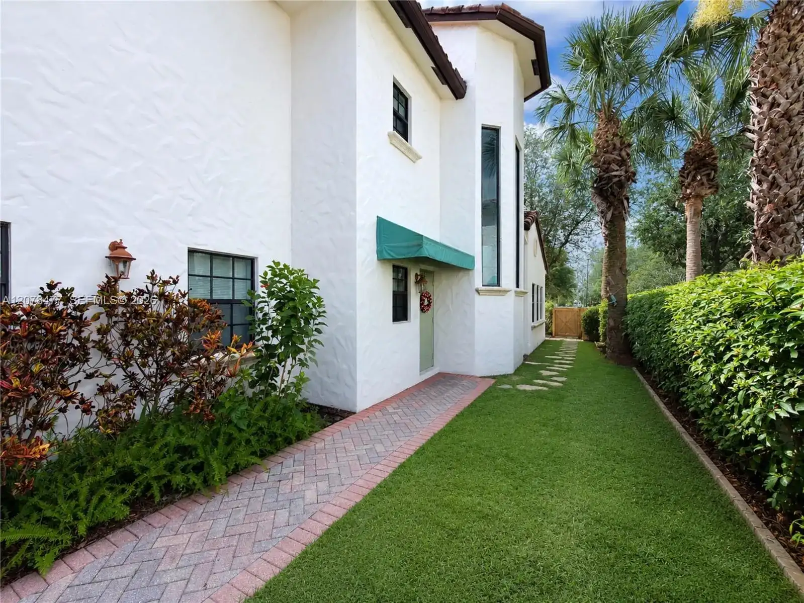 2908 Hidden Harbour Ct # 2908, Dania Beach FL 33312 photo 3