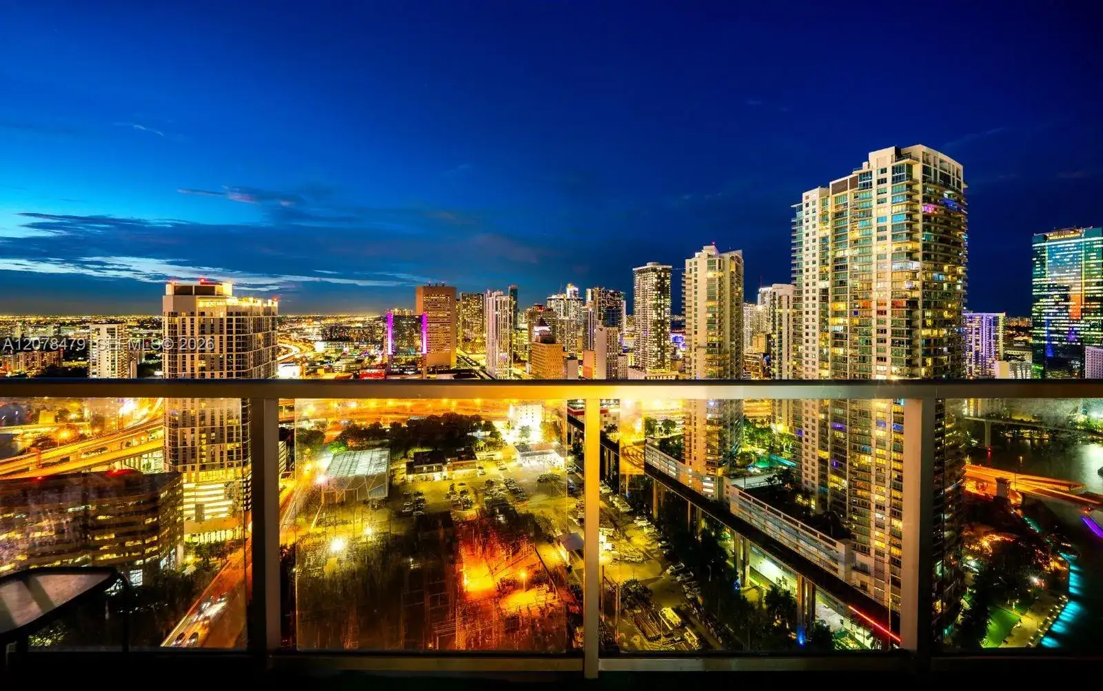 185 SW 7th St # 3609, Miami FL 33130 photo 3