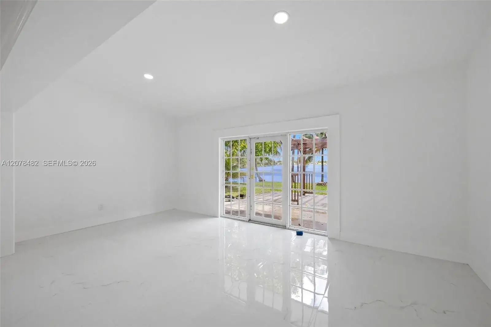 10901 SW 47th Ter, Miami FL 33165 photo 5