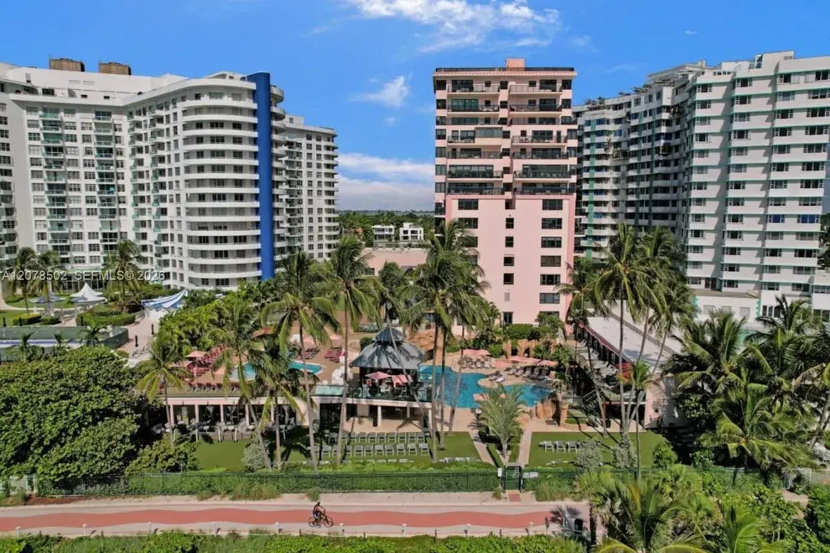 5225 Collins Ave # 1516, Miami Beach FL 33140