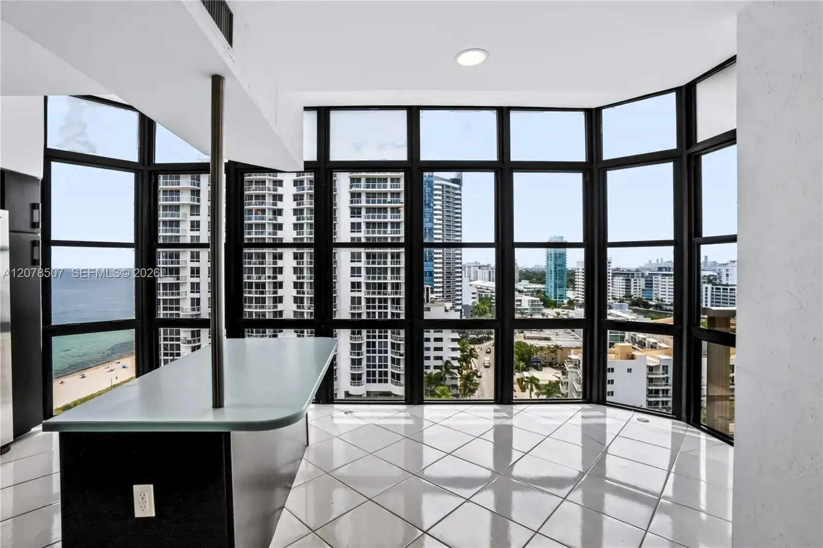 6423 Collins Ave # 1702, Miami Beach FL 33141 photo 4