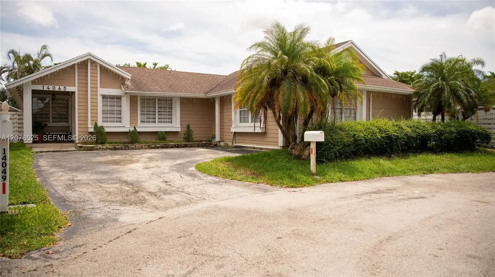 14045 SW 103rd Ter, Miami FL 33186