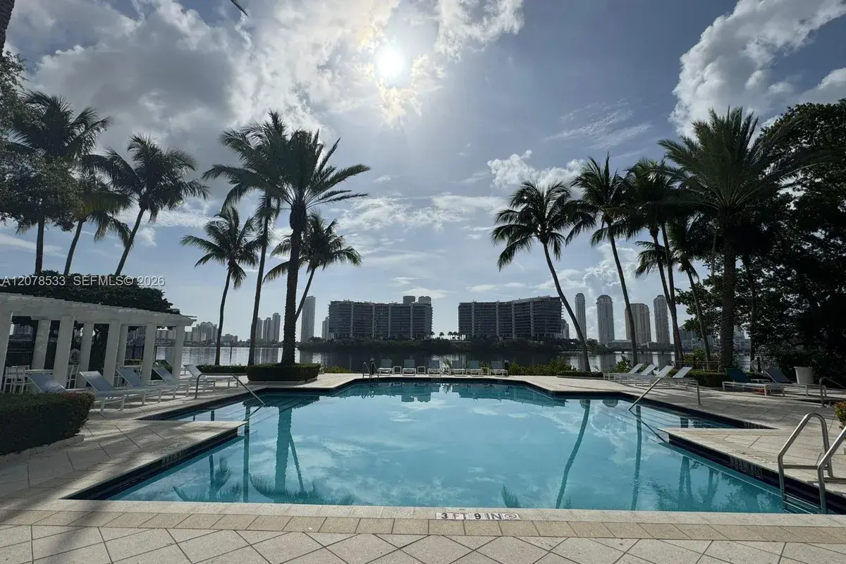 3235 NE 184th St # 11103, Aventura FL 33160