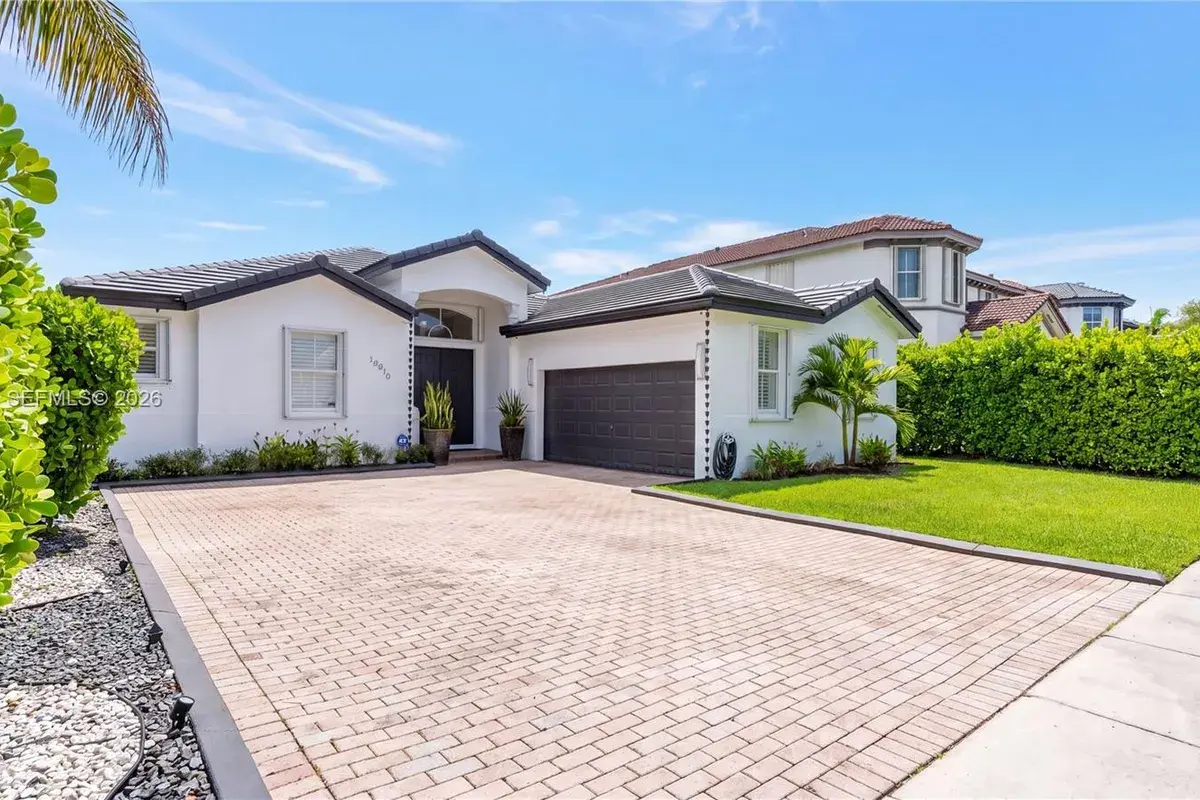 14918 SW 10th St, Miami FL 33194