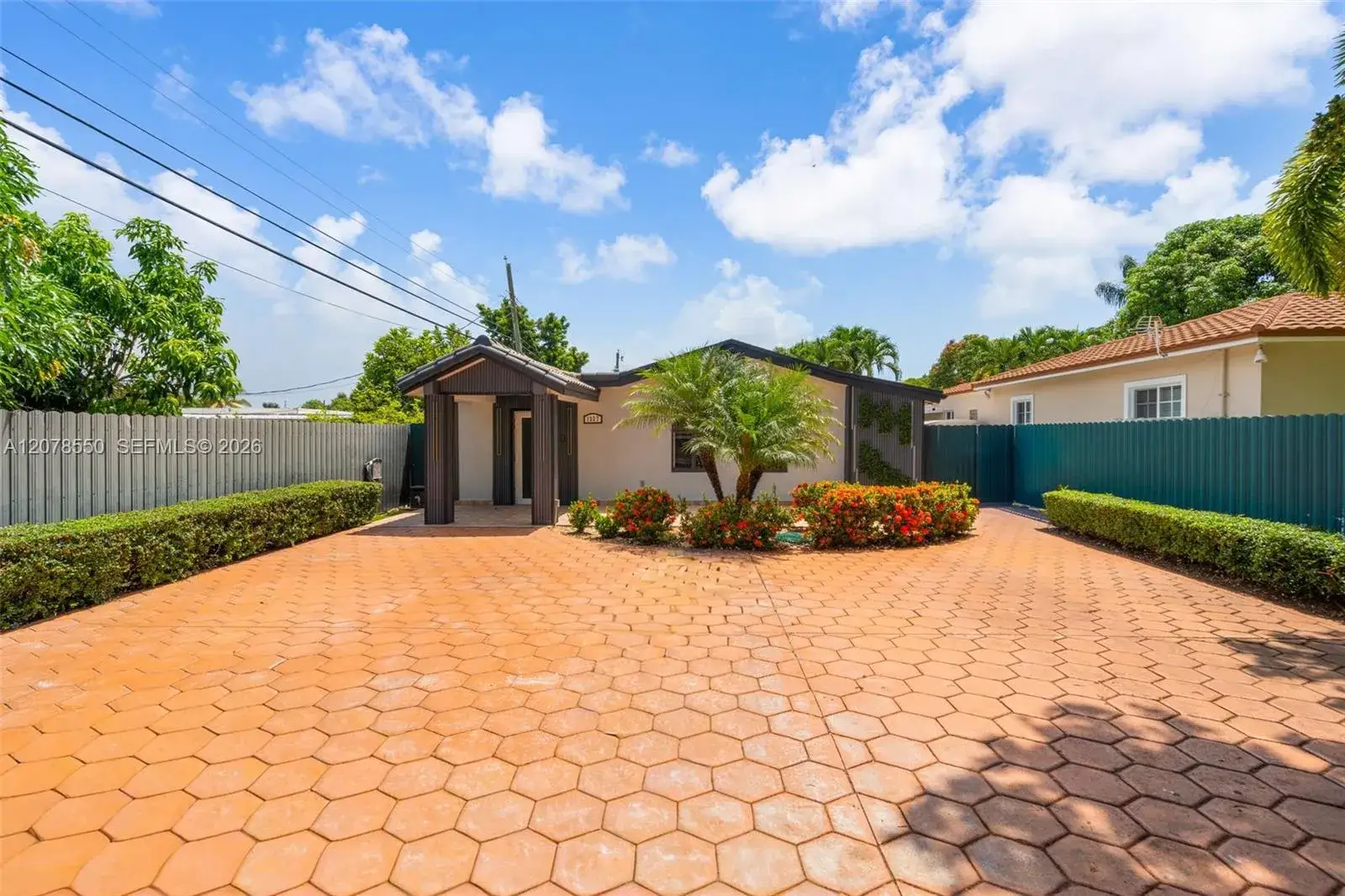 1327 SW 72nd Ave, Miami FL 33144