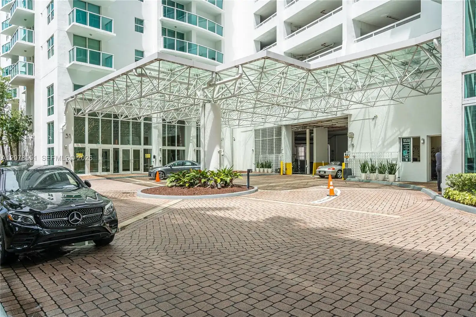 41 SE 5th St # 1117, Miami FL 33131 photo 2