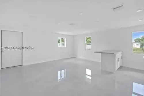 655 SW 5th St, Homestead FL 33030 photo 5