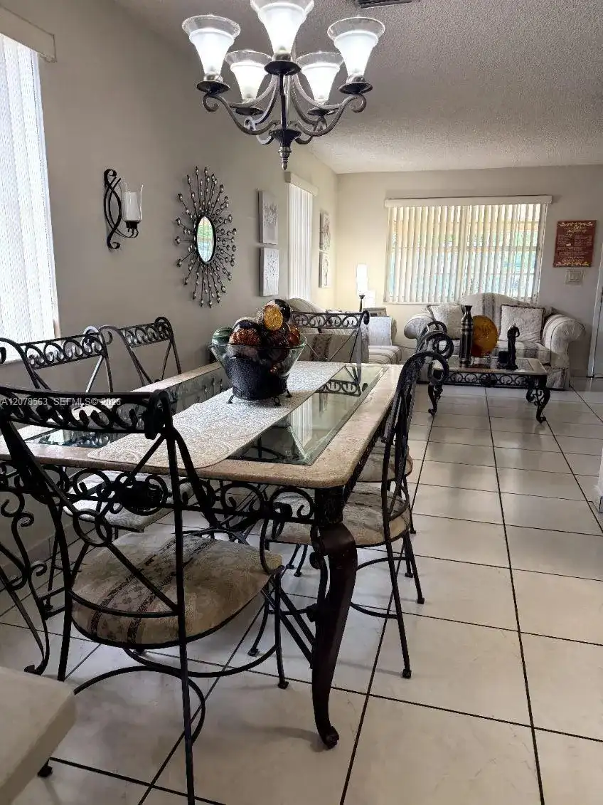 1340 W 36th St, Hialeah FL 33012 photo 2