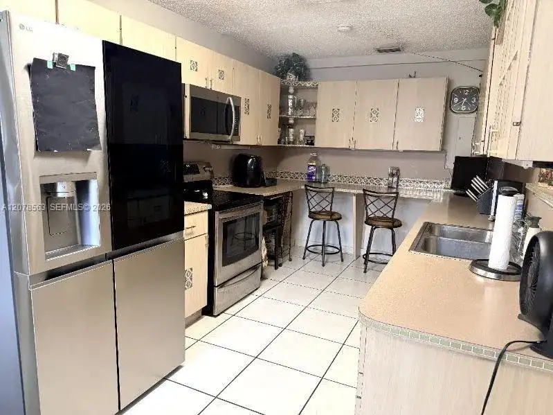1340 W 36th St, Hialeah FL 33012 photo 5