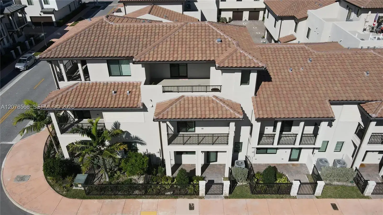 4242 NW 82nd Ave, Doral FL 33166