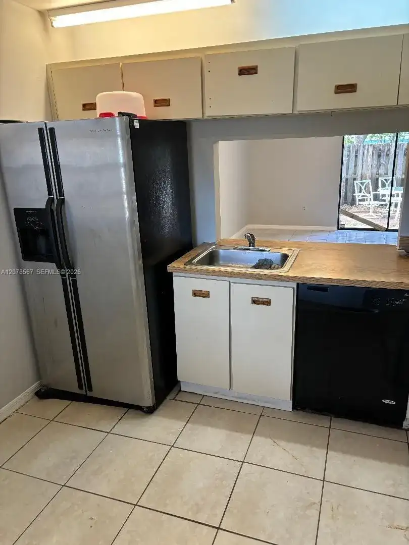 1157 NE 210th Ter # 1157, Miami FL 33179