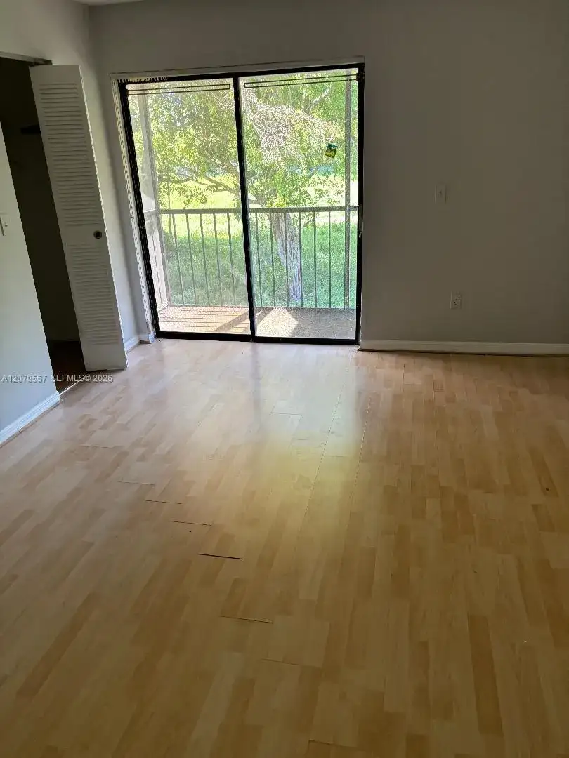 1157 NE 210th Ter # 1157, Miami FL 33179 photo 3