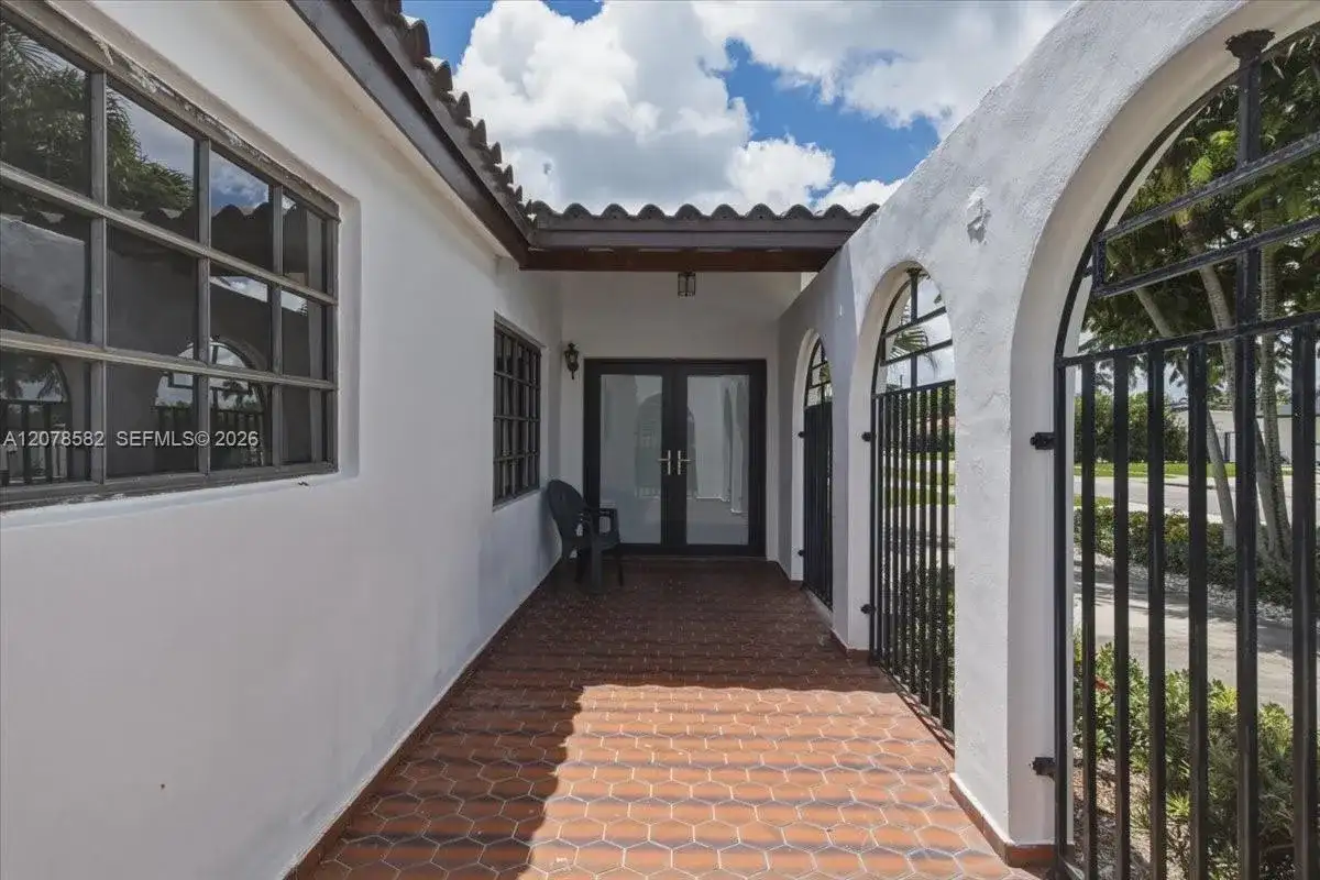 3625 SW 122nd Pl, Miami FL 33175 photo 4