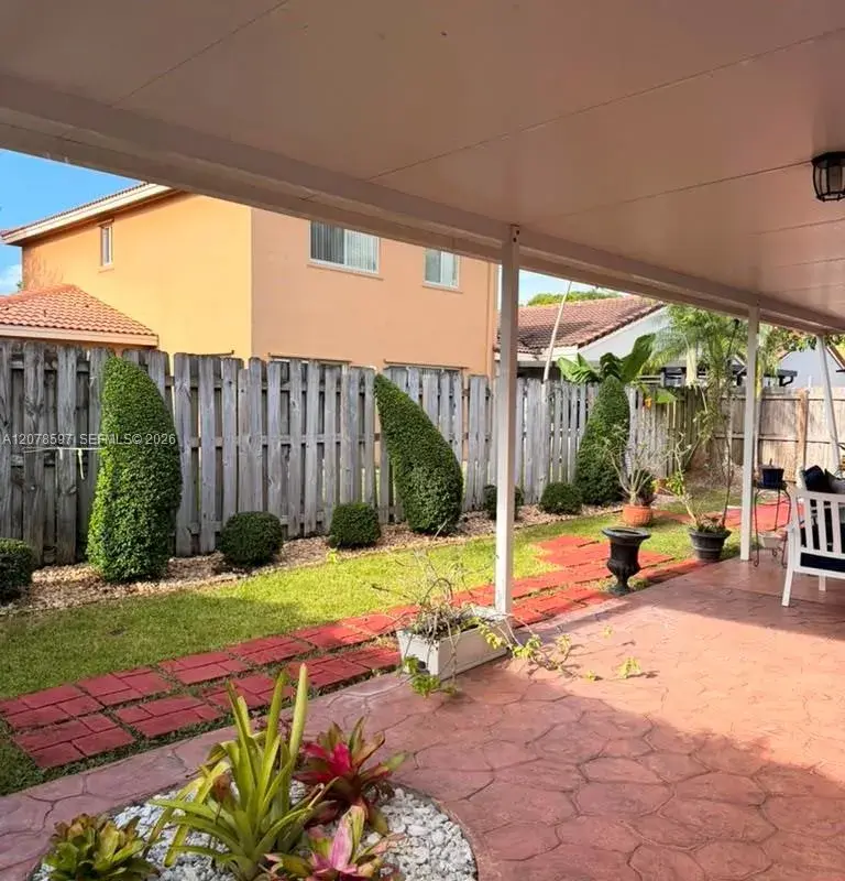 16529 SW 98th Ter, Miami FL 33196