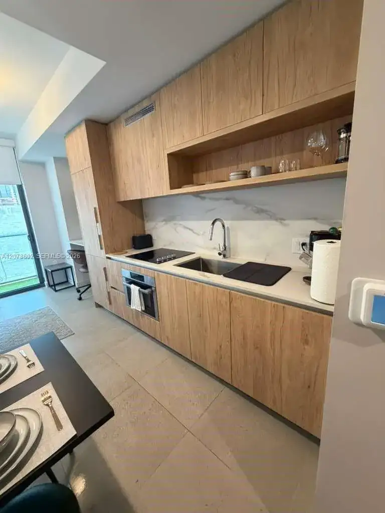 11 NE 6th ST # 1002, Miami FL 33132 photo 5