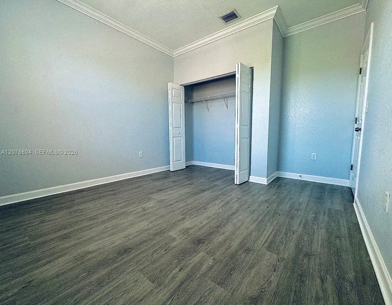 1035 NE 207th Ter, Miami FL 33179 photo 5