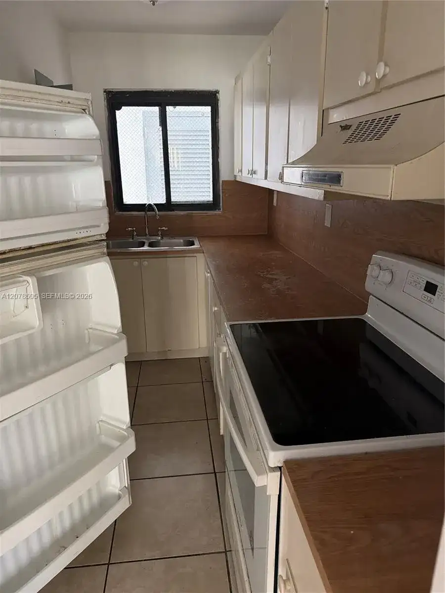 650 NE 149th St # 106F, Miami FL 33161 photo 3