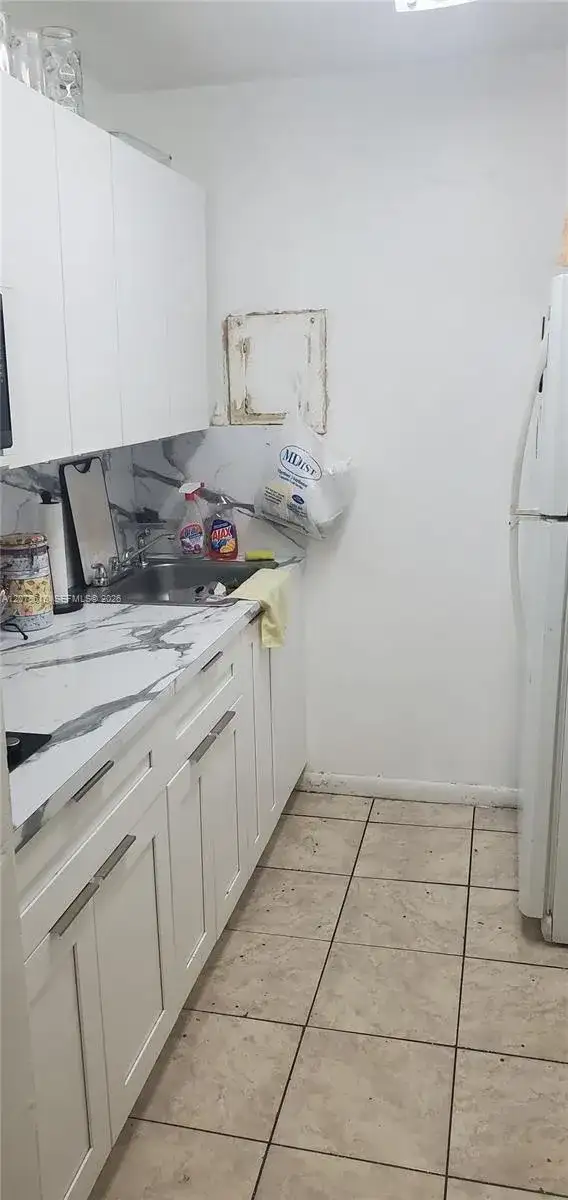677 SW 9th Ave # 102, Miami FL 33130 photo 4