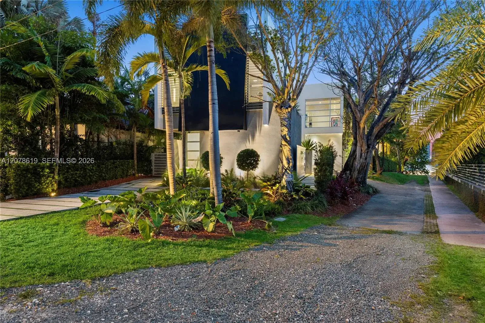 440 S Hibiscus Dr, Miami Beach FL 33139 photo 3