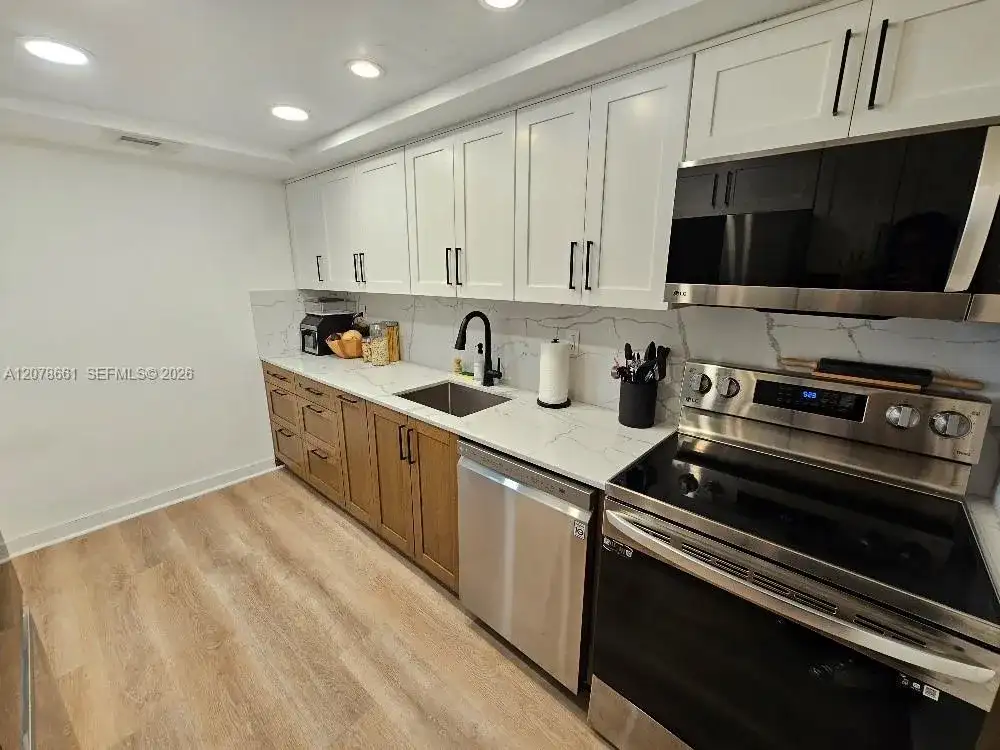 18061 Biscayne Blvd # 1602, Aventura FL 33160 photo 4