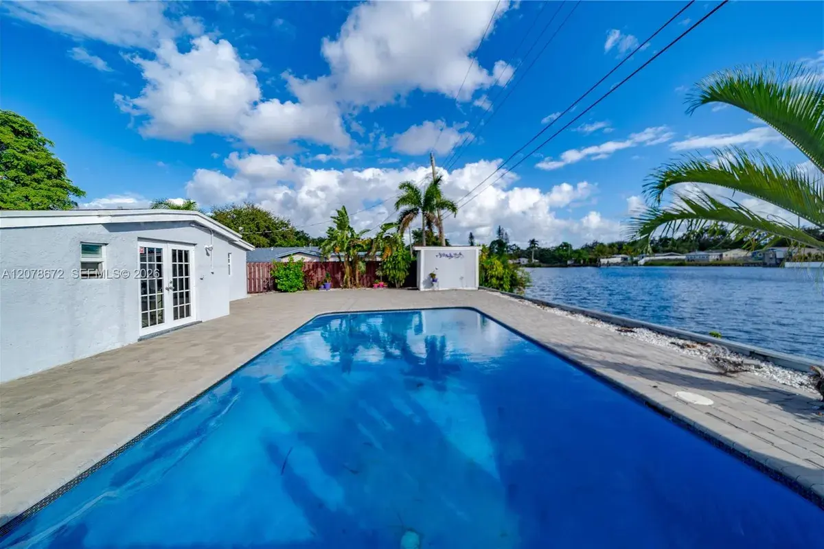 5900 N FARRAGUT DR # 0, Hollywood FL 33021