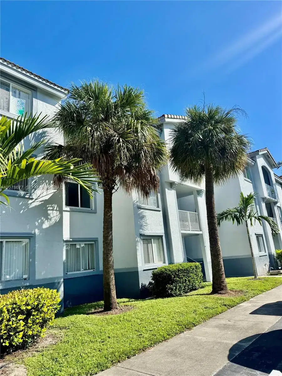 2640 S University Dr # 113, Davie FL 33328 photo 3