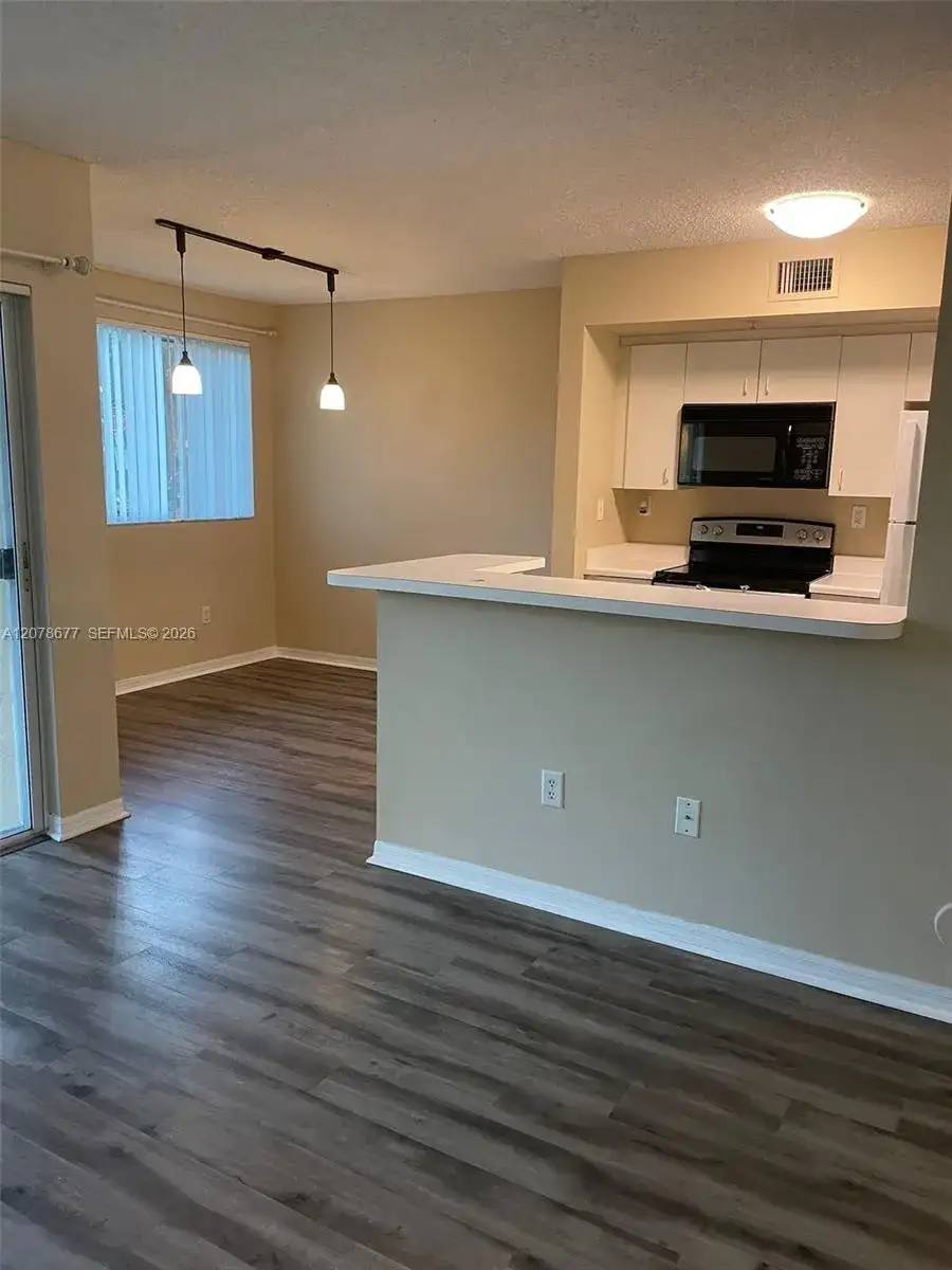 2640 S University Dr # 113, Davie FL 33328 photo 5