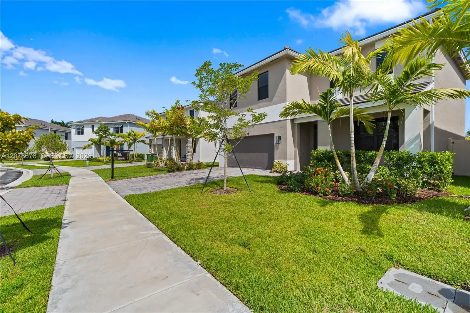 1325 NE 2nd Ct, Homestead FL 33033 photo 4