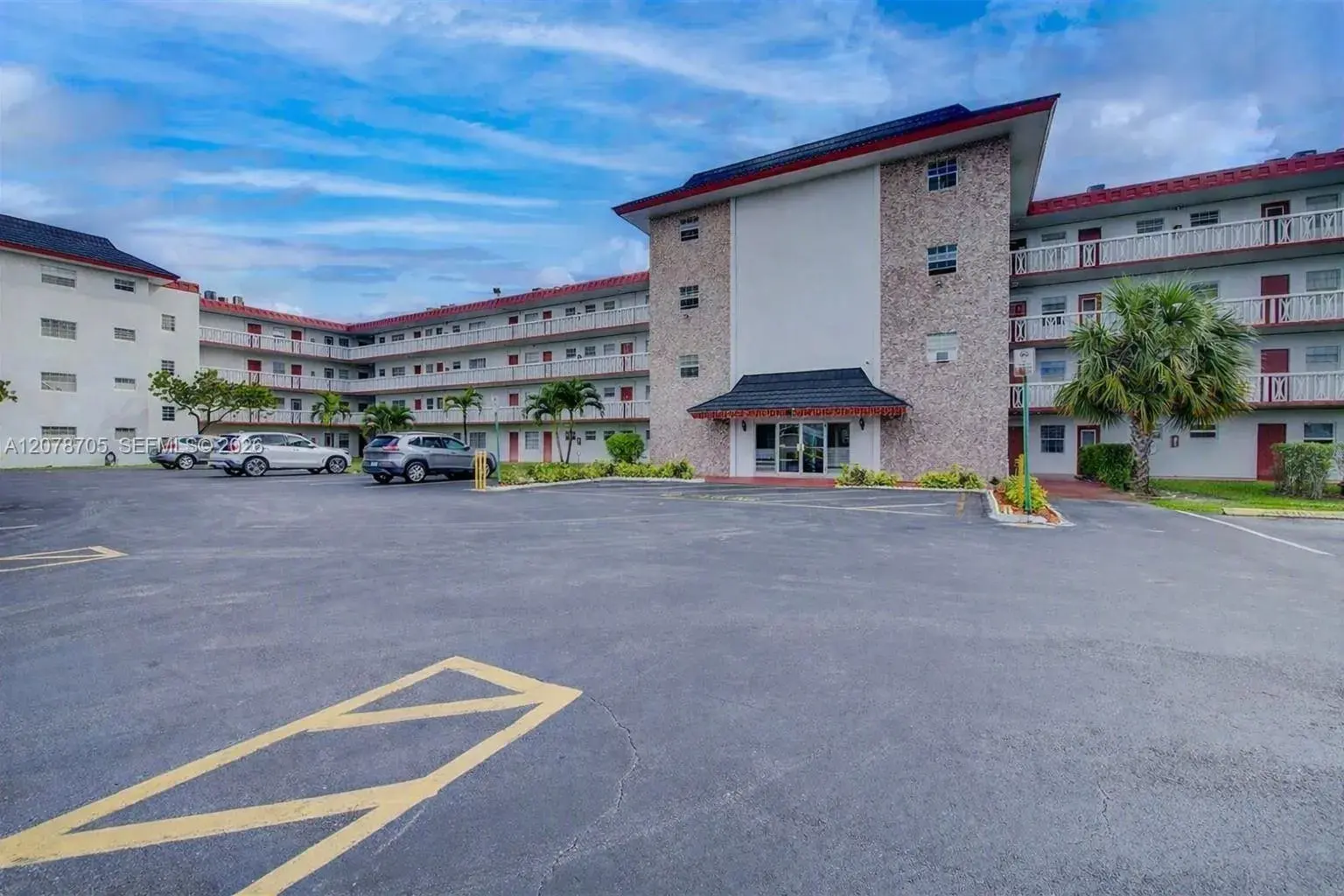 4140 NW 44th Ave # 312, Lauderdale Lakes FL 33319