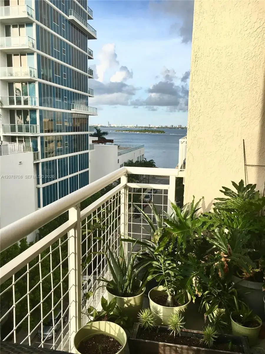 2001 Biscayne Blvd # 2604, Miami FL 33137