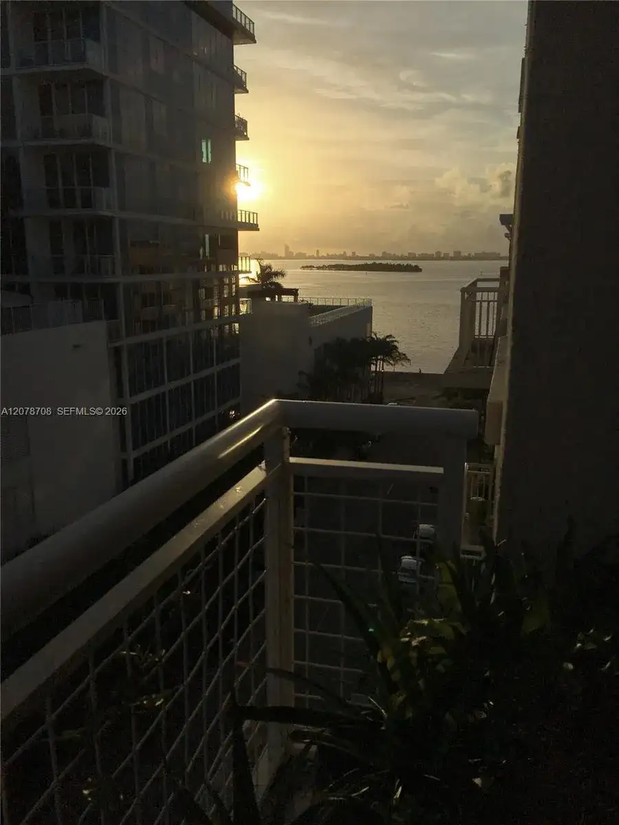2001 Biscayne Blvd # 2604, Miami FL 33137 photo 2
