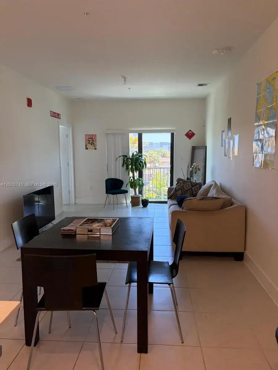 8001 NW 41st St # 310, Doral FL 33166 photo 2