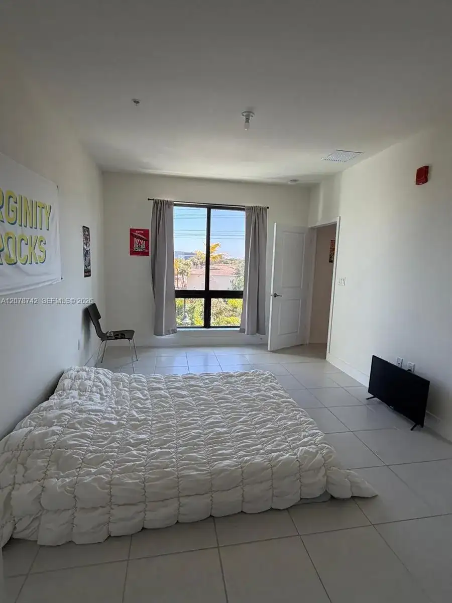 8001 NW 41st St # 310, Doral FL 33166 photo 5