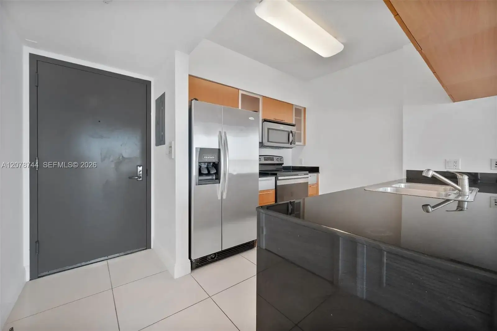 1750 N Bayshore Dr # 4011, Miami FL 33132 photo 2