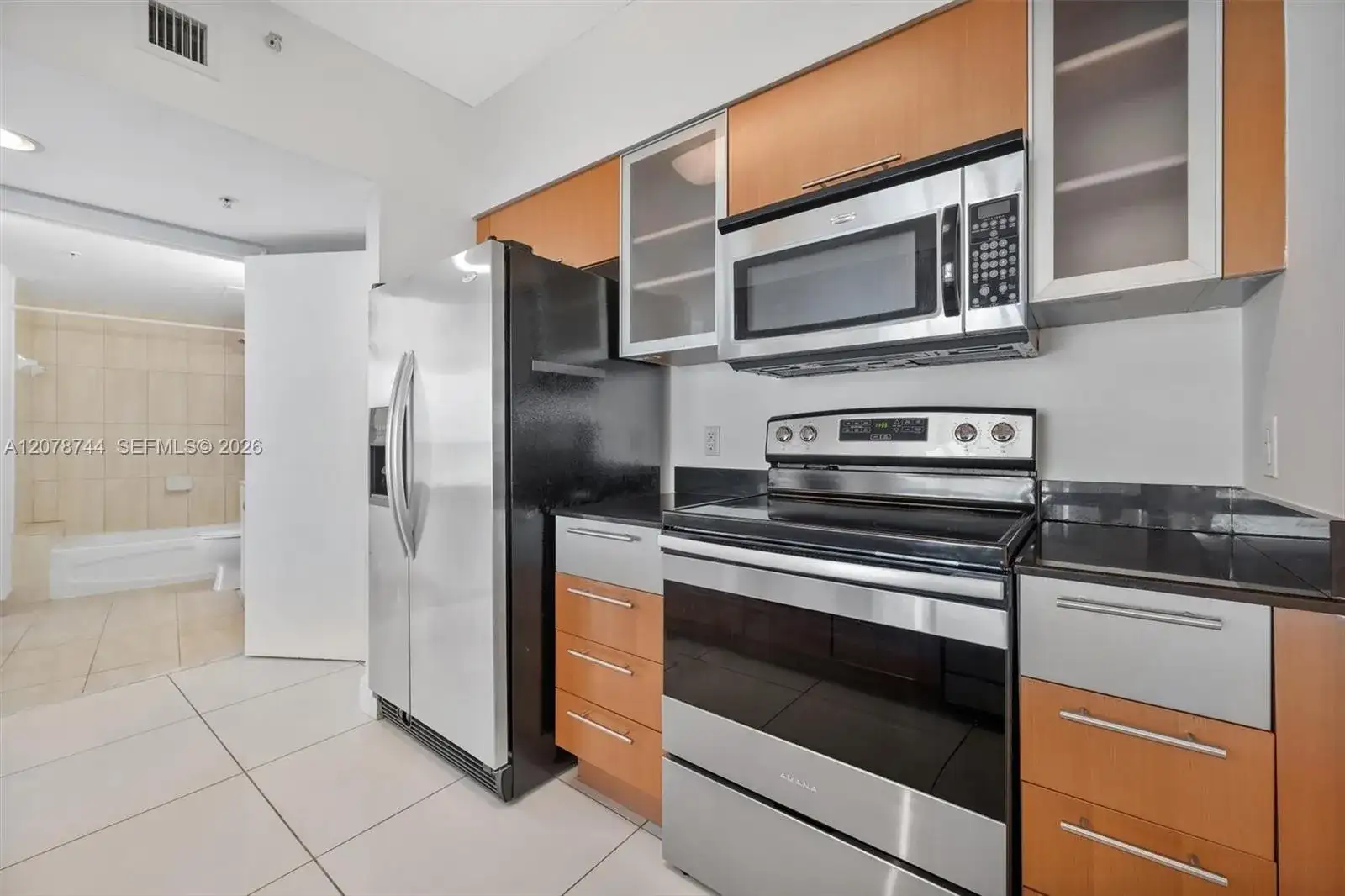 1750 N Bayshore Dr # 4011, Miami FL 33132 photo 4