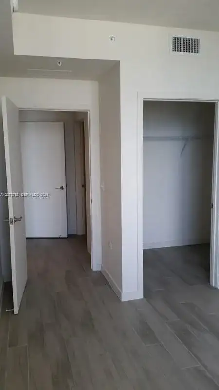 999 SW 1st Ave # 2511, Miami FL 33130 photo 2