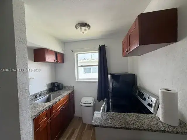 7638 N Miami Ave # 4, Miami FL 33150 photo 3