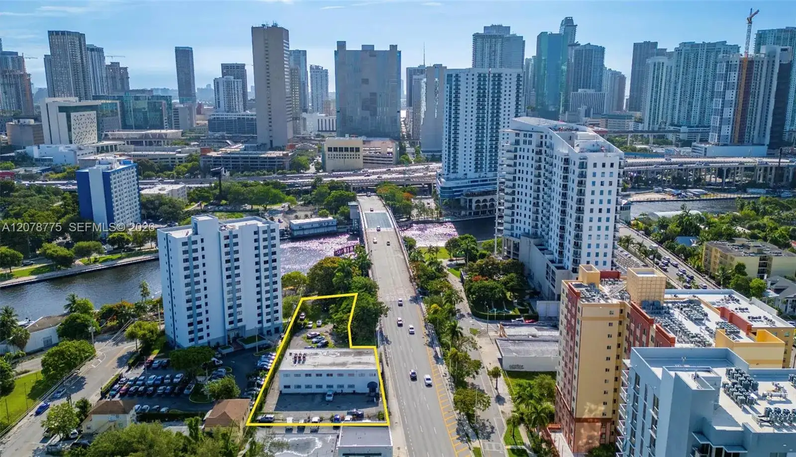 529 W Flagler St, Miami FL 33130 photo 3