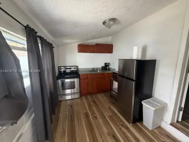 7638 N Miami Ave # 5, Miami FL 33150 photo 2