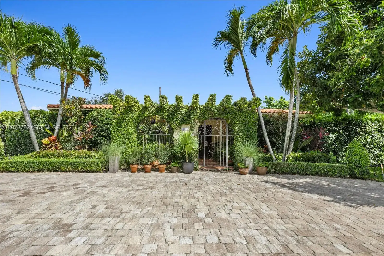 6811 SW 48th Ter, Miami FL 33155 photo 4