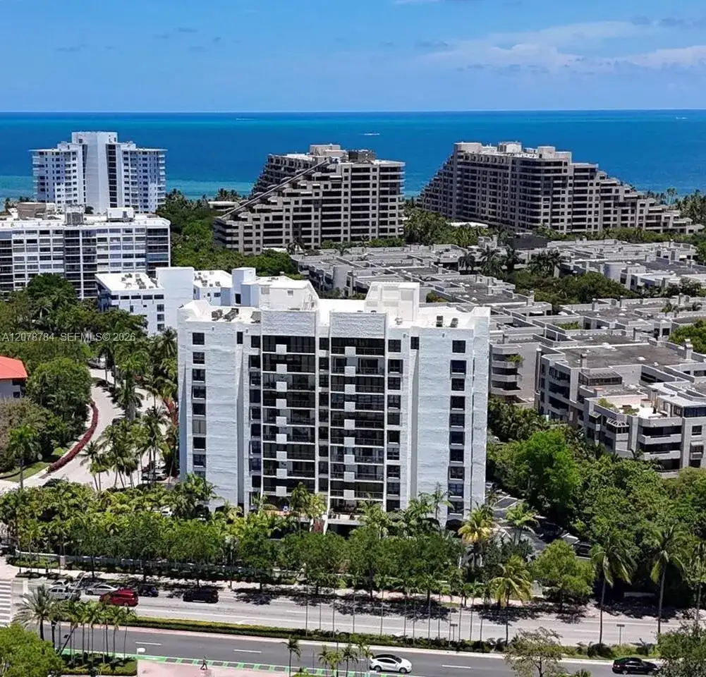 77 Crandon Blvd # 5C, Key Biscayne FL 33149 photo 2