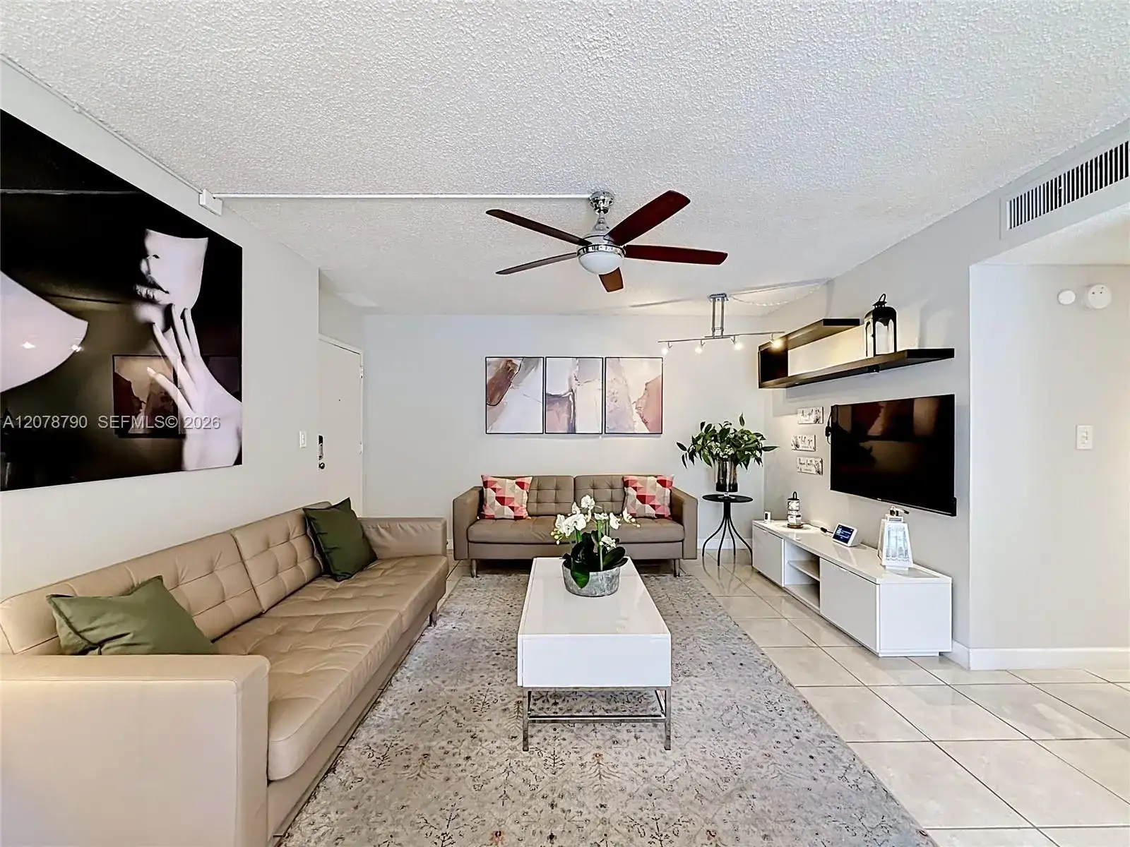 9350 Fontainebleau Blvd # 101, Miami FL 33172 photo 4