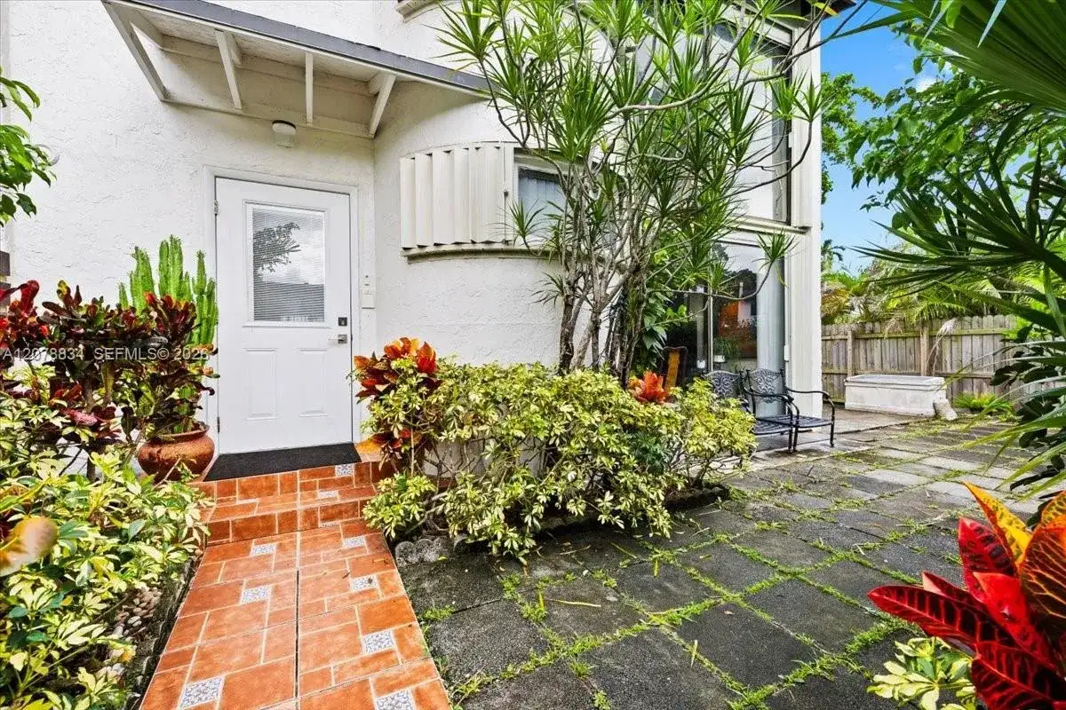 7100 SW 112th Ave, Miami FL 33173 photo 3