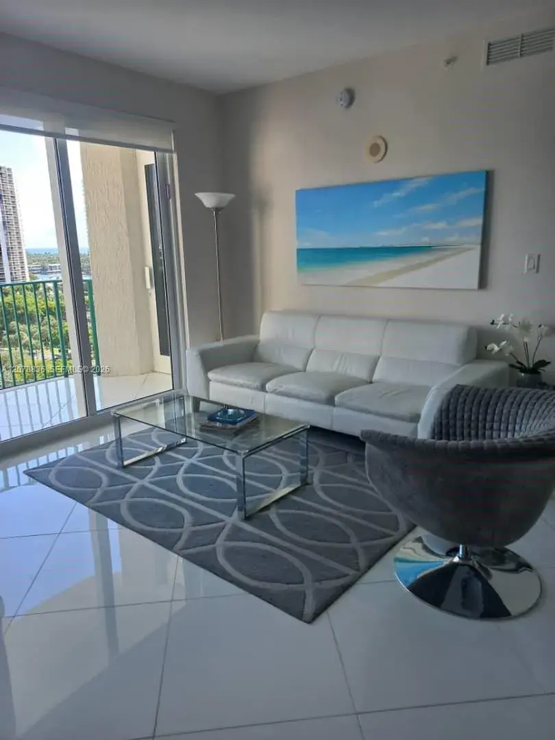 20000 E Country Club Dr # 1212, Aventura FL 33180