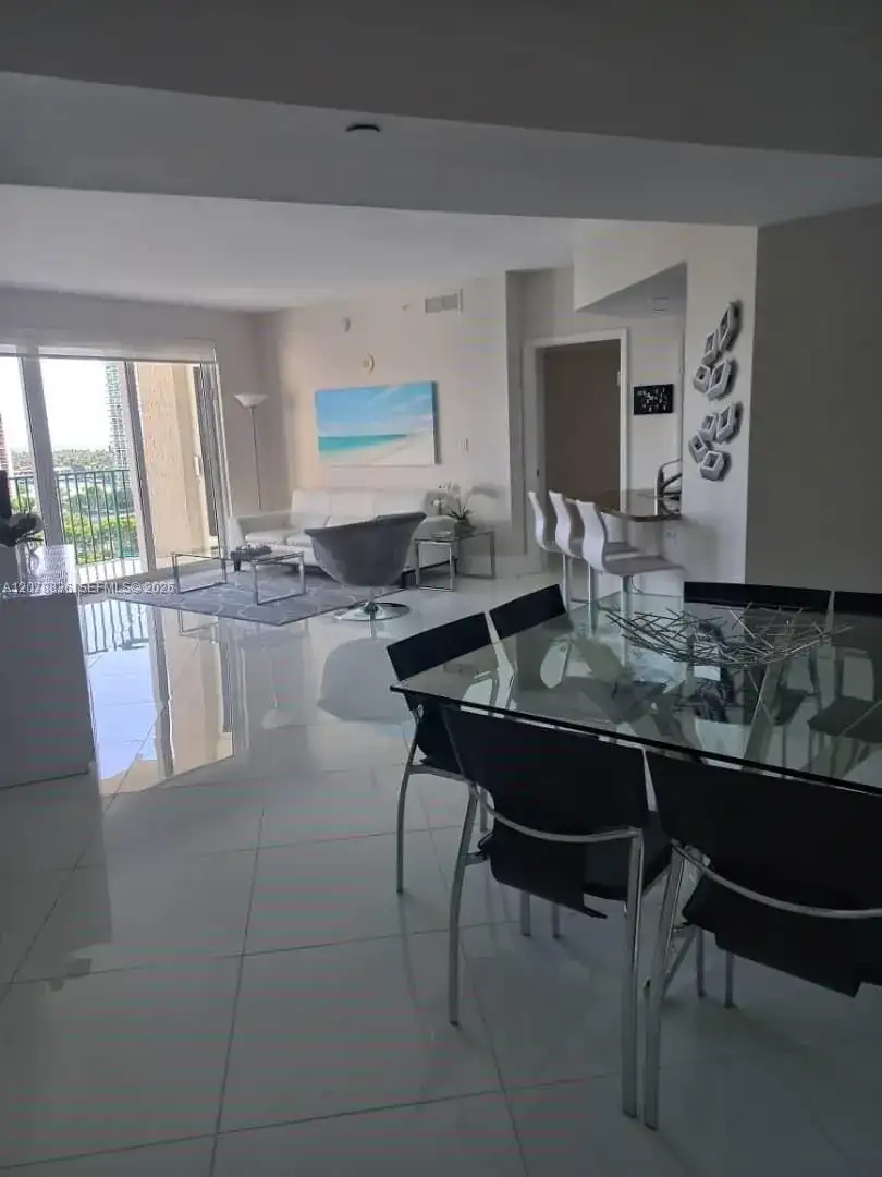 20000 E Country Club Dr # 1212, Aventura FL 33180 photo 3