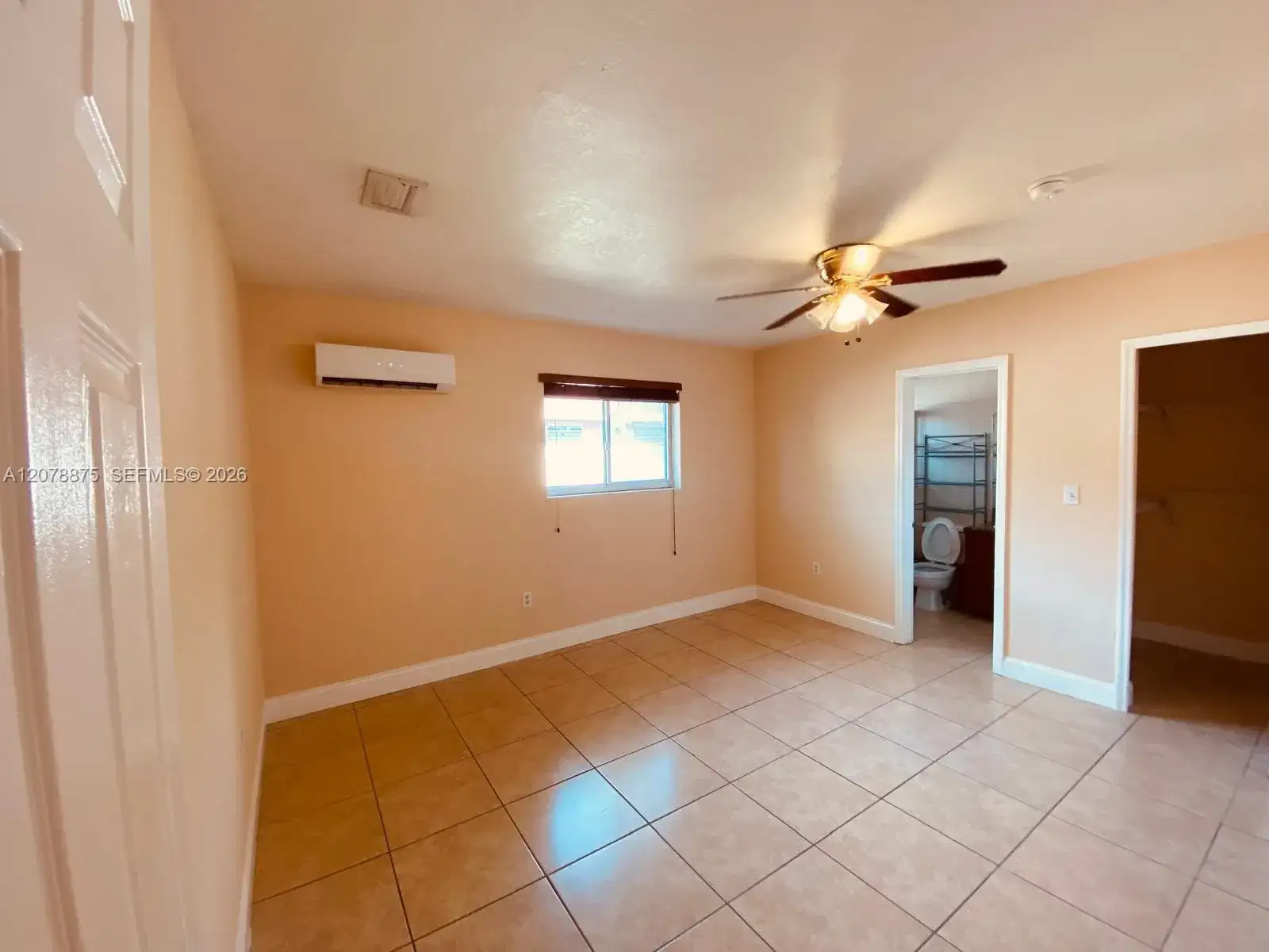 2272 NW 66th St, Miami FL 33147 photo 5