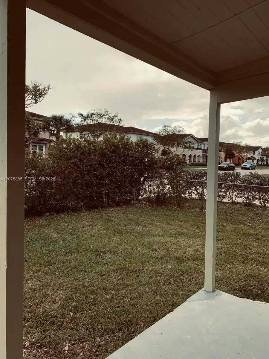 2129 NW 75th St, Miami FL 33147 photo 5